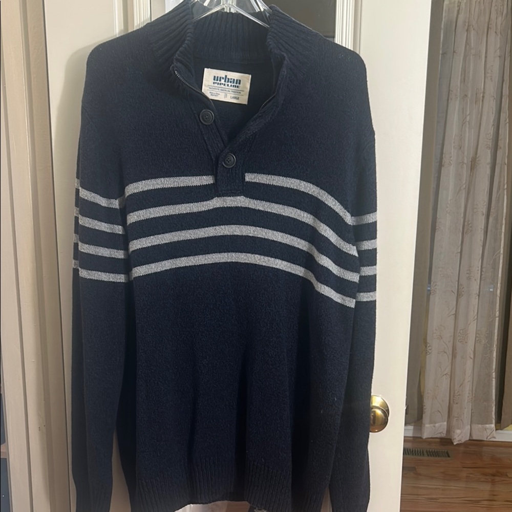 Urban Outfitters Navy Blue and Gray Men's Sweater great condition